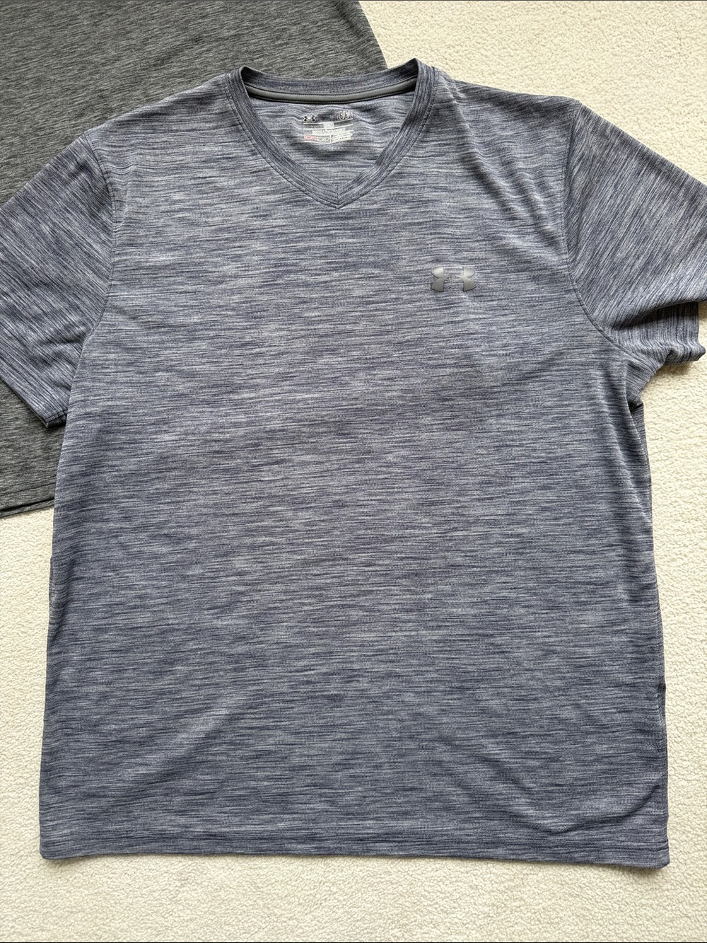 Under Armour Men's Breathable V-Neck Tees - Charcoal & Heather Blue - Picture 2 of 5